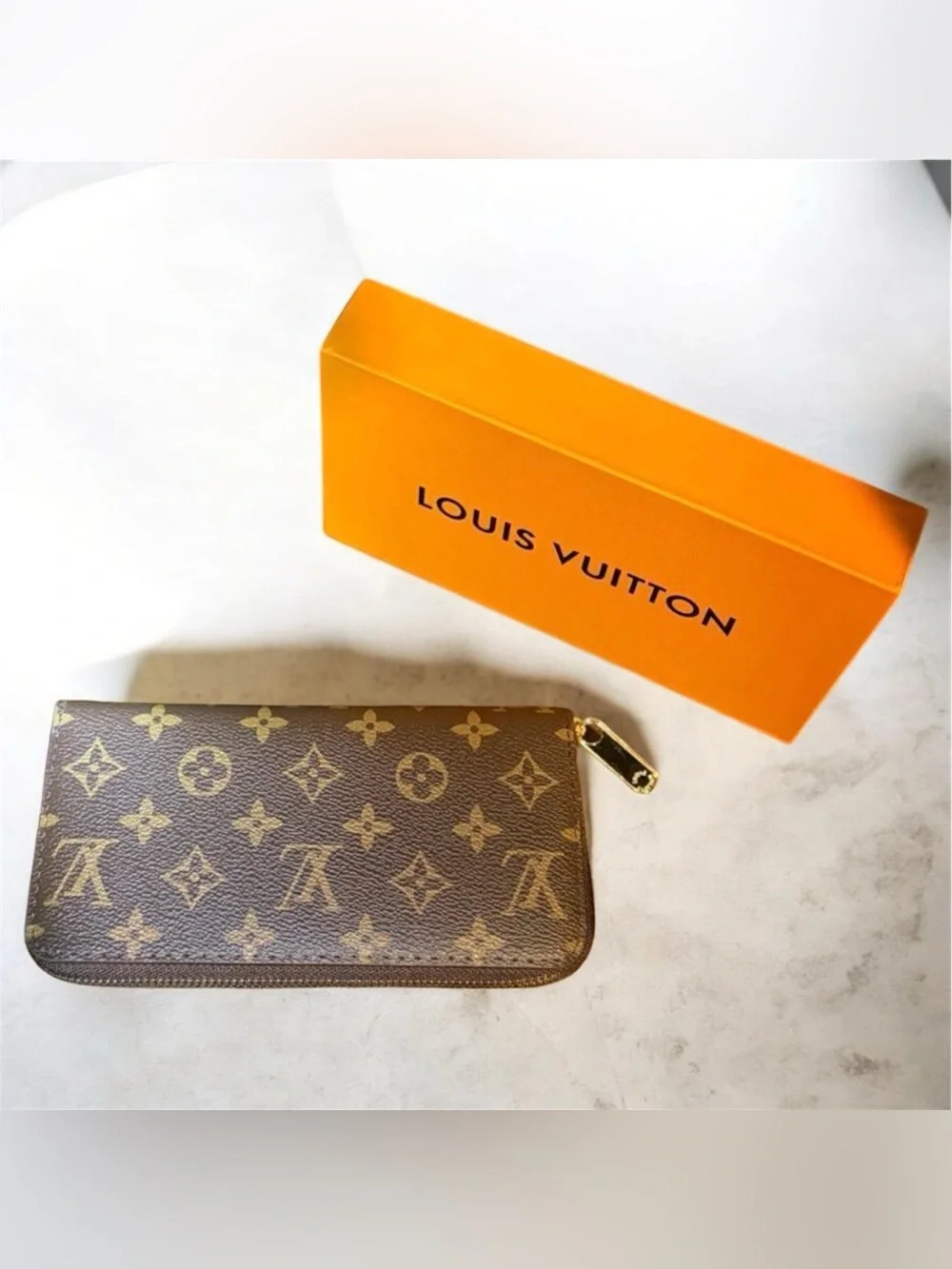Louis Vuitton Beige and Pink Interior Zip Wallet
